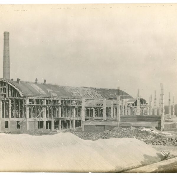 Reconstruction de la Verrerie de Glageon en 1920